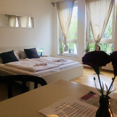Holiday Near Central Station Apartment
